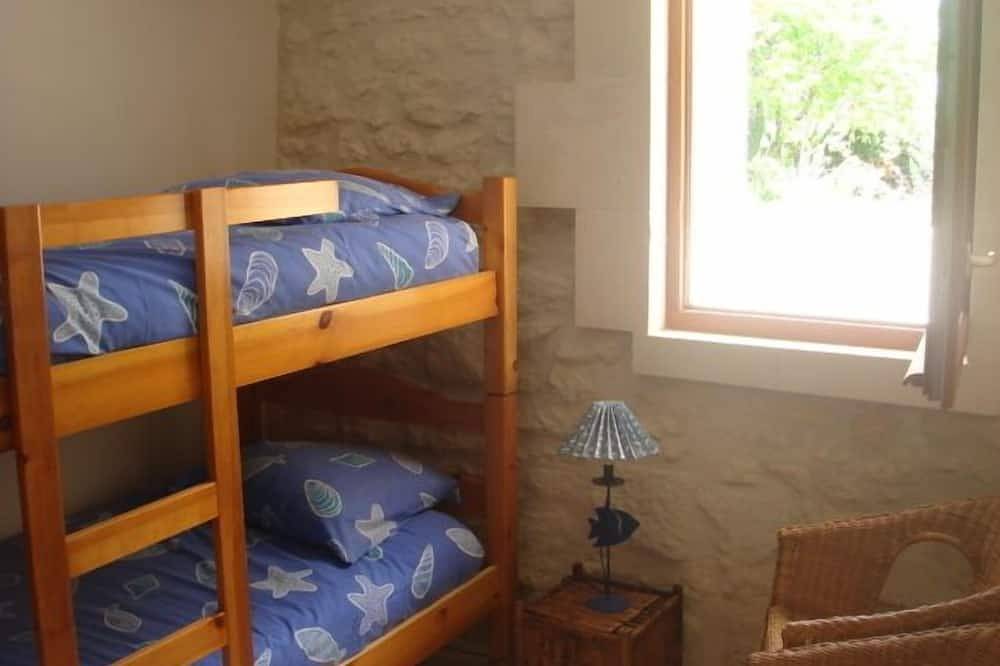 Gîte *** 4 pers avec jardin privatif dans village saintongeais  estuaire à 5 km in Saint-Fort-sur-Gironde, Région de Jonzac