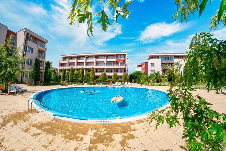 Ferienwohnung für 6 Personen, mit Pool und Garten, mit Haustier in Sonnenstrand - 4