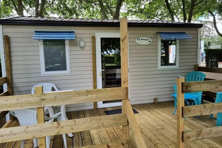 Mobile home for 2 people, with terrace and pool as well as sauna - 1