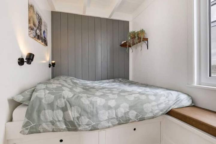 Harboursuite Woudsend incl. motorboot in Woudsend, Ijsselmeer