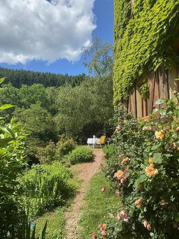 Maison d’hôte pour 6 personnes, avec jardin et vue dans Beaujolais