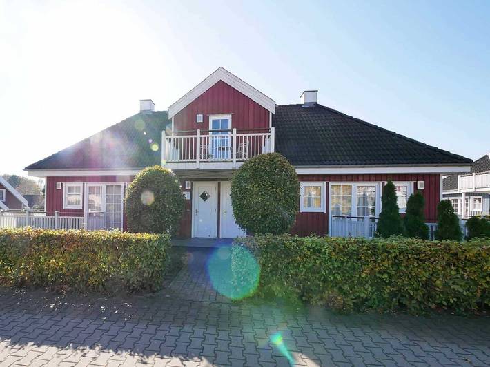 Ferienhaus für 4 Personen, mit Balkon und Terrasse sowie Whirlpool und Garten in Berlin Umland - 3