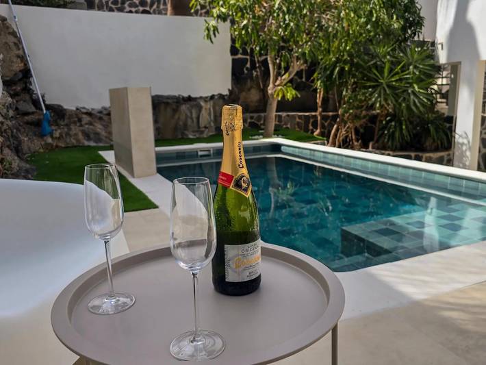 Villa voor 8 personen, with Balkon and Terras as well as Tuin in El Rosario
