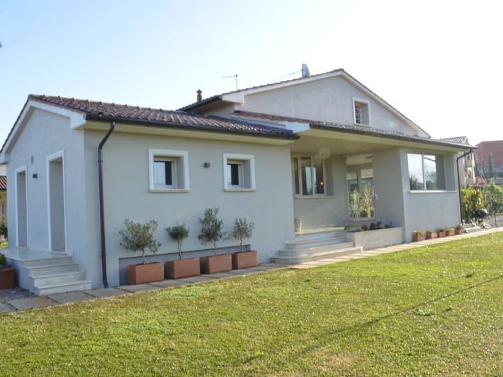 Casa vacanza per 6 persone, con Terrazza e Giardino a Montescudaio