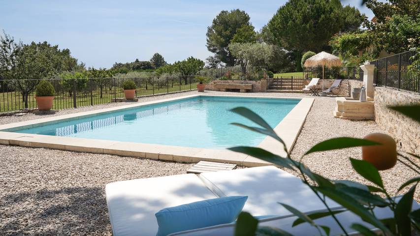 Chambre d’hôte pour 2 personnes, avec Terrasse ainsi que Jardin et Piscine