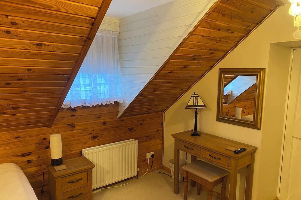 Luxuriöse private Hütte mit Whirlpool im Freien und Meerblick am Strangford Lough in Strangford Lough