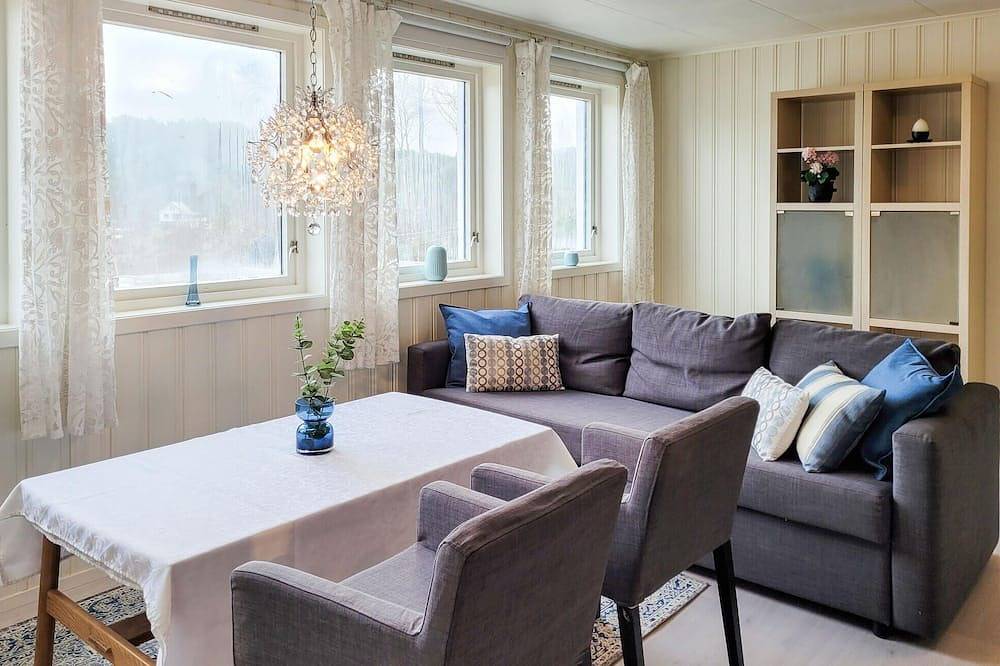 Ganze Wohnung, 2 bedroom awesome apartment in Sveio in Sveio