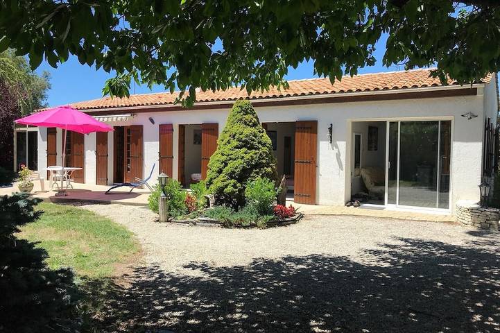 Location de vacances pour 5 personnes dans Plage De L Arneche Meschers Sur Gironde