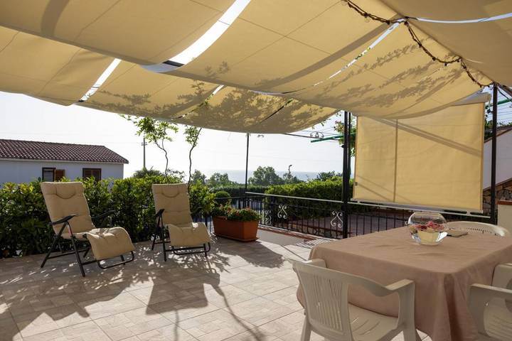 Appartement de vacances pour 4 personnes, avec terrasse et vue, animaux acceptés - 1