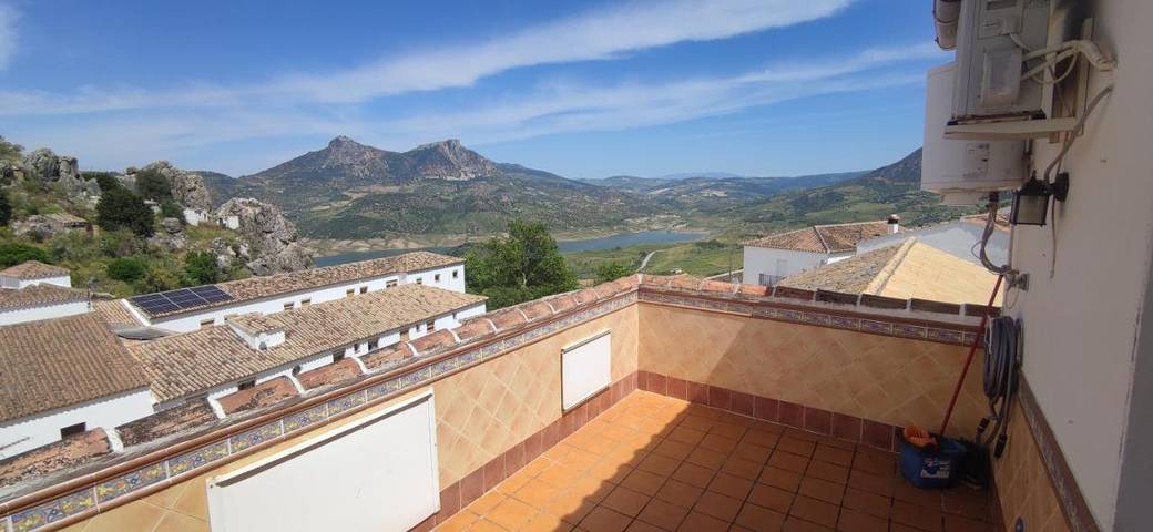 Casa rural para 2 personas, con vistas al lago además de vistas y balcón en Zahara de la Sierra - 4