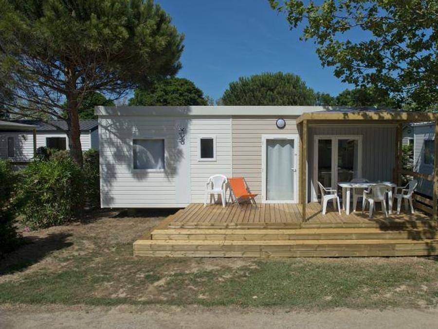 Camping Le Roussillon - Mobilhome 6 personnes - C- Mobil-home caraïbes climatisé 2 chambres in Saint-Cyprien-Plage, Saint-Cyprien