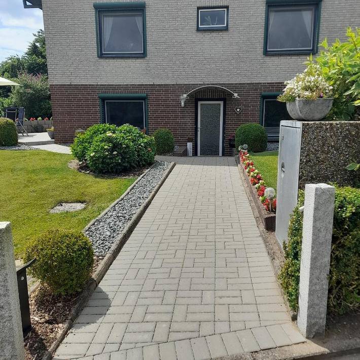 Ferienwohnung für 4 Personen, mit Terrasse und Ausblick in Westensee