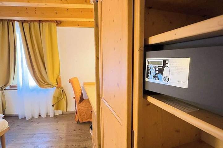 Ganze Wohnung, Abete in Mestriago, Commezzadura