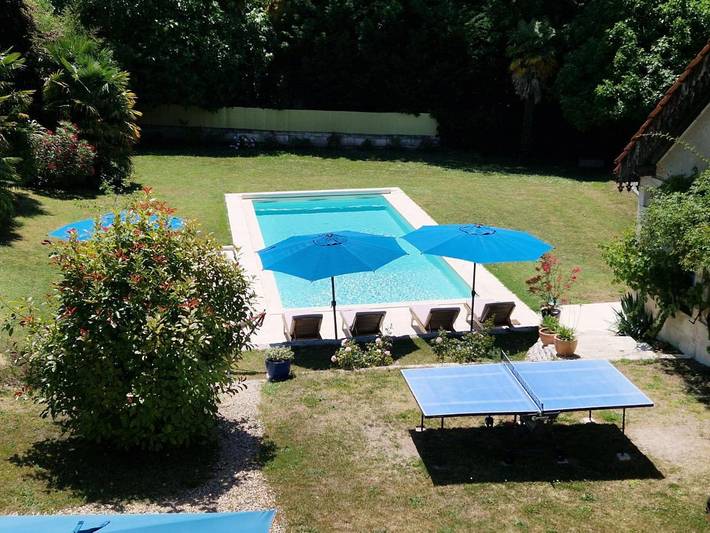 Location de vacances pour 13 personnes, avec piscine et jardin à Chenac-Saint-Seurin-d'Uzet - 3