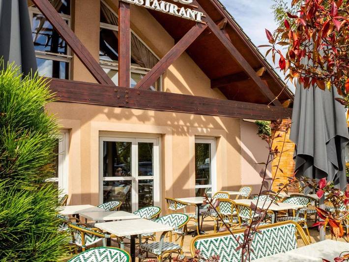 Hôtel pour 2 personnes, avec terrasse à Barjouville