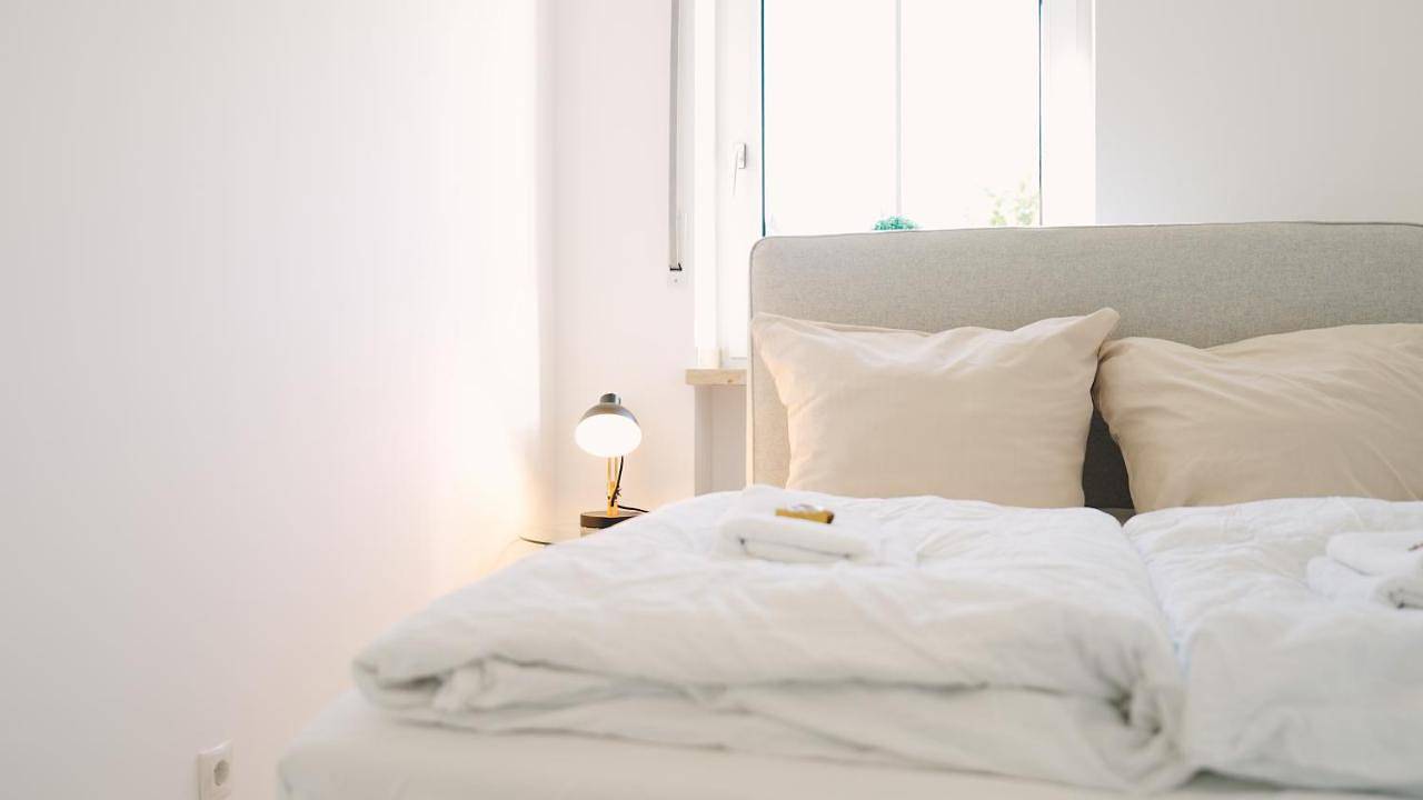 Ganze Wohnung, Apartment mit Balkon, Küche & Waschmaschine an der Whu in Vallendar, Osteifel