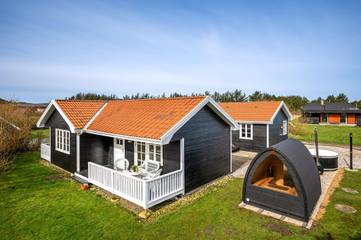 Ferienhaus für 8 Personen, mit Sauna und Terrasse in Søndervig