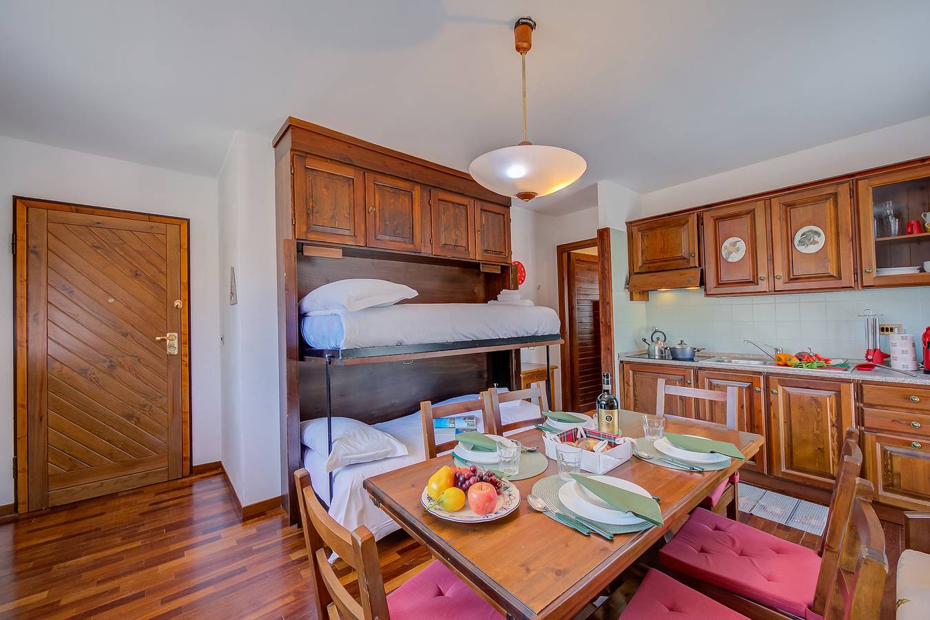 Apartamento entero, Sestriere Terrace Apt Few Steps From Ski in Sestriere, Via Lattea