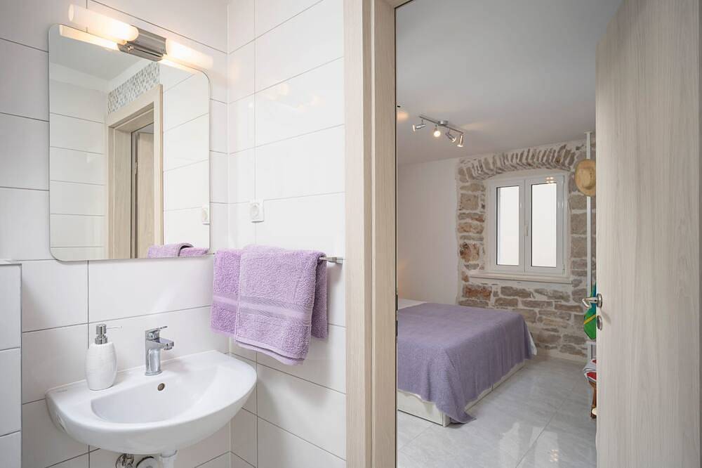 Entire apartment, Apartments Lotti 2 - Stari Grad - island Hvar in Stari Grad, Hvar