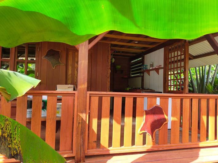 Gîte pour 2 personnes, avec jardin ainsi que terrasse et vue, animaux acceptés dans Guyane française