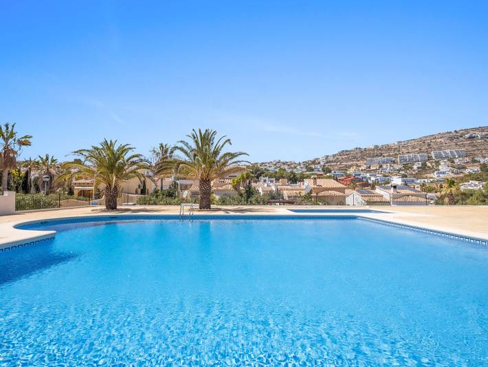 Location de vacances pour 6 personnes, avec terrasse ainsi que bassin pour enfant et jardin dans Cumbre Del Sol - 3