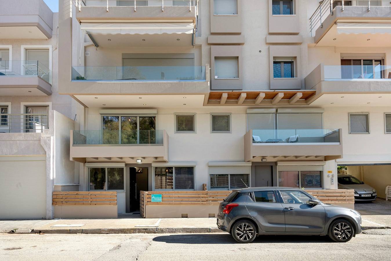 Ganzes Studio, Einzimmerapartment 'Meerseite' mit privater Terrasse, Wi-Fi und Klimaanlage in Artemida, Regionalbezirk Ostattika