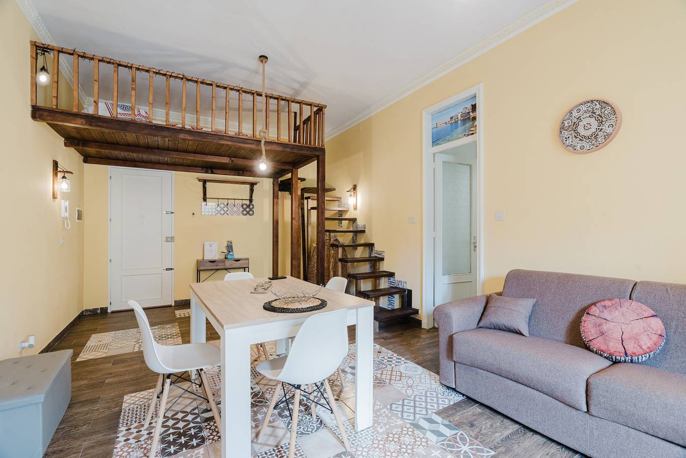 Apartamento entero, Apartamento 'L'eleganza Del Riccio' con vistas al mar, Wi-Fi y aire acondicionado in Trapani, Provincia de Trapani