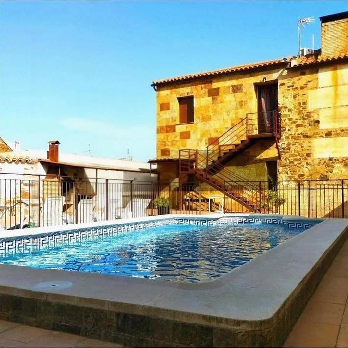 Casa rural para 17 personas, con vistas además de jardín y piscina en Provincia de Ciudad Real