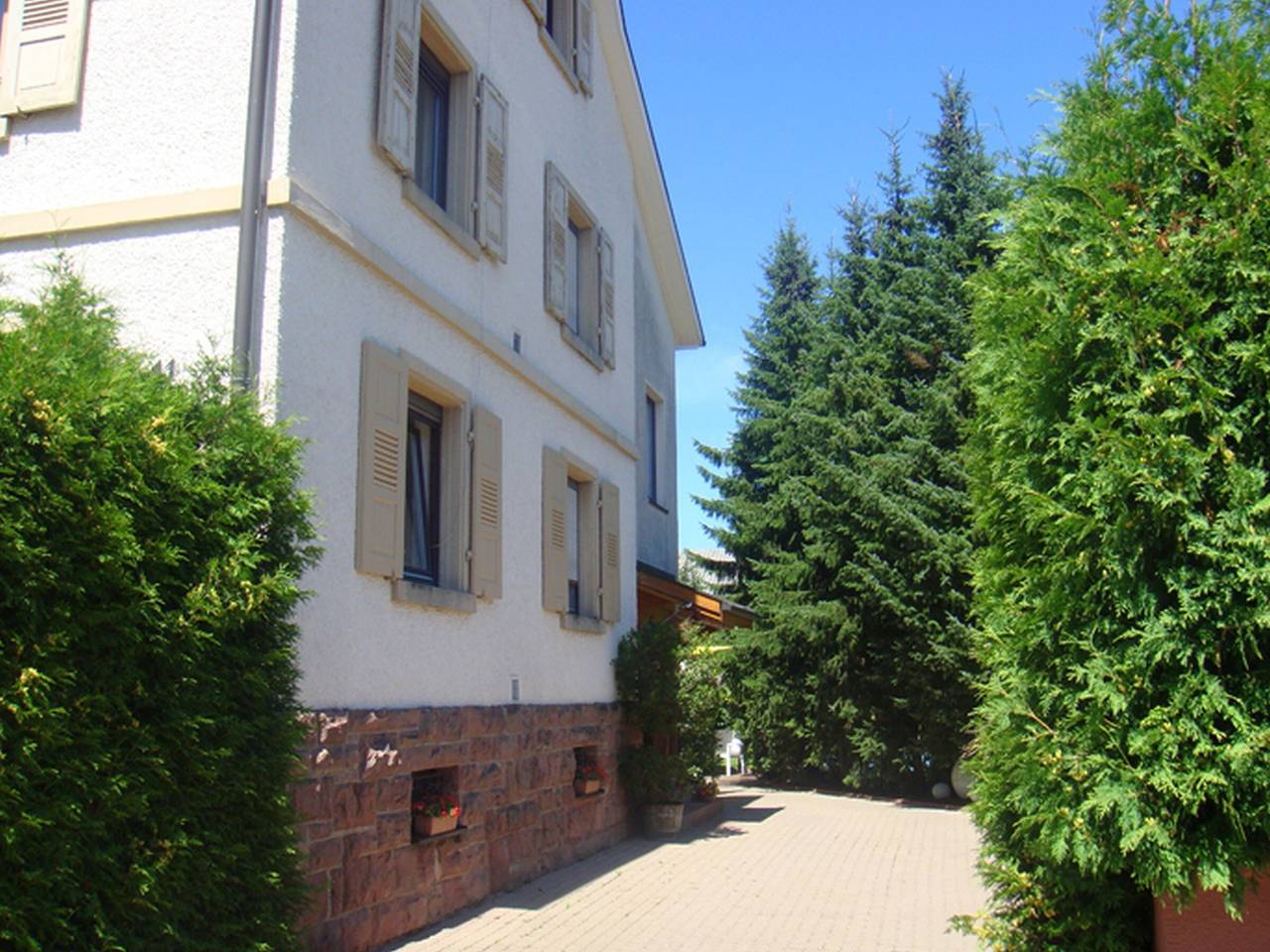 Ganze Wohnung, Ferienwohnung Sprang" mit gemeinsamer Terrasse und Wlan in Steinen, Südschwarzwald