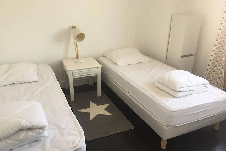 Villa 250 m2, 13 p renovated with private secure pool near beaches and marshes in Olonne-sur-Mer, Les Sables-d'Olonne