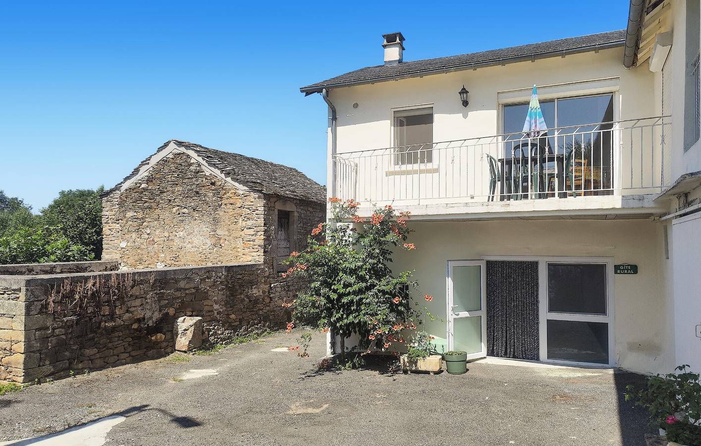 Appartement confortable avec WiFi, parking et lit pour bébé in Brasc, Parc naturel régional des Grands Causses