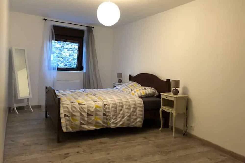 Maison chaleureuse et rénovée avec baignoire balnéo in Romagnat, Parc naturel régional des Volcans d'Auvergne