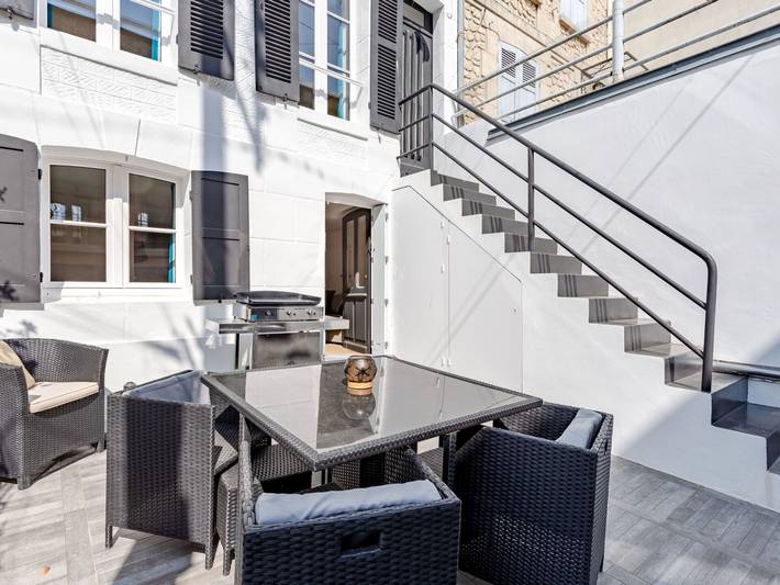 Location de vacances pour 6 personnes, avec terrasse dans Office De Tourisme De Trouville Sur Mer - 2