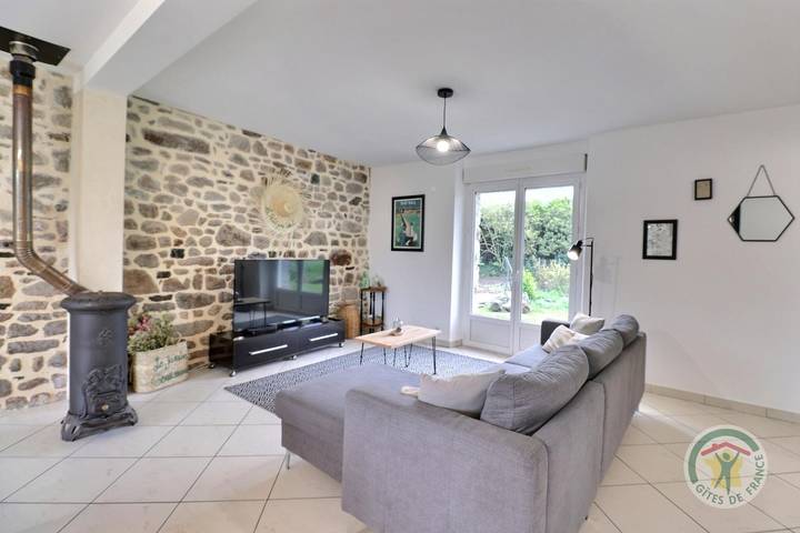 Gîte pour 6 personnes, avec jardin à Mont-Dol - 3