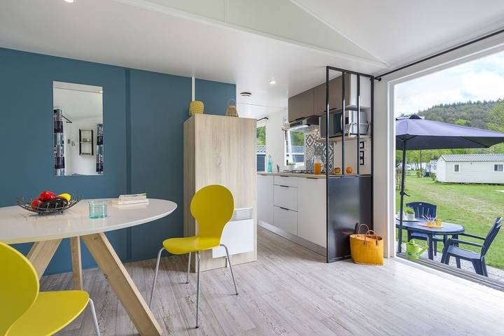 Camping pour 5 personnes, avec terrasse et piscine, adapté aux familles au Province de Luxembourg - 2