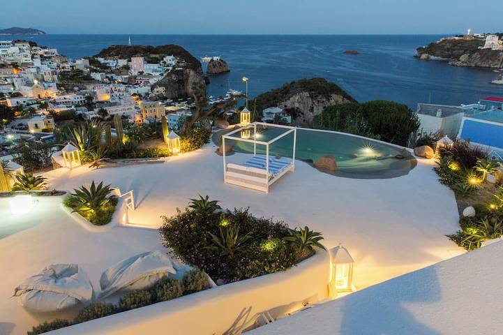 Luxury Villa in Ponza | Infinity Pool & Harbour View in Chiaia di Luna, Ponza