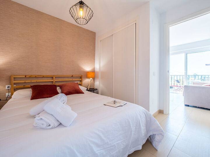 Ganze Wohnung, Ferienwohnung für 4 Personen mit Terrasse in Málaga (Este), Malaga