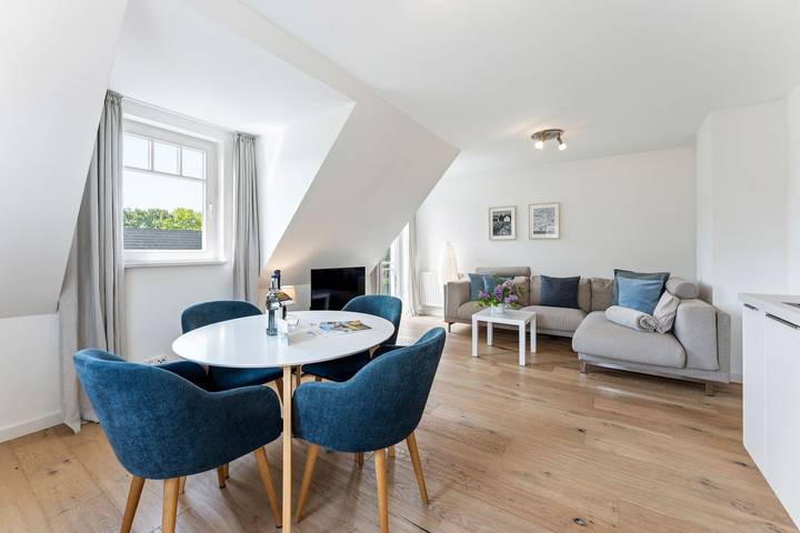 Ganze Wohnung, Haus Conwind. - Wohnung 2 (78 m²). In Keitum für bis zu 4 Personen mit 2 Bädern. in Keitum, Sylt (Gemeinde)