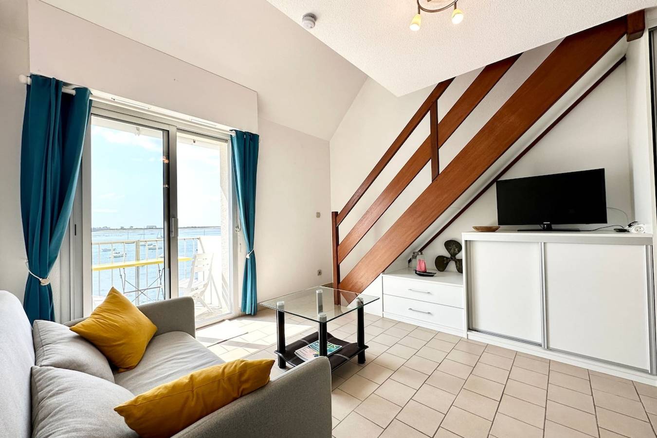 Apartamento entero, Apartamento de vacaciones para 2 personas con balcón in Port-Louis, Côte des Mégalithes