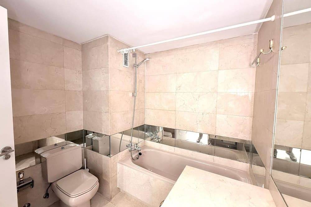 Apartamento entero, Vrbo Property in Chamberí (Madrid), Madrid