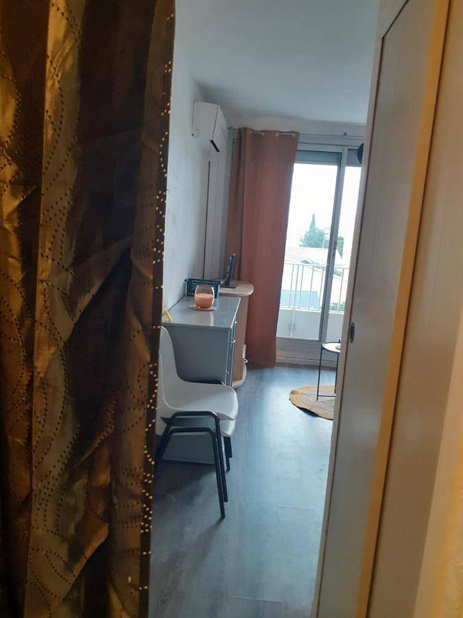 Gîte pour 3 personnes, avec terrasse dans Office De Tourisme De Valras Plage - 4