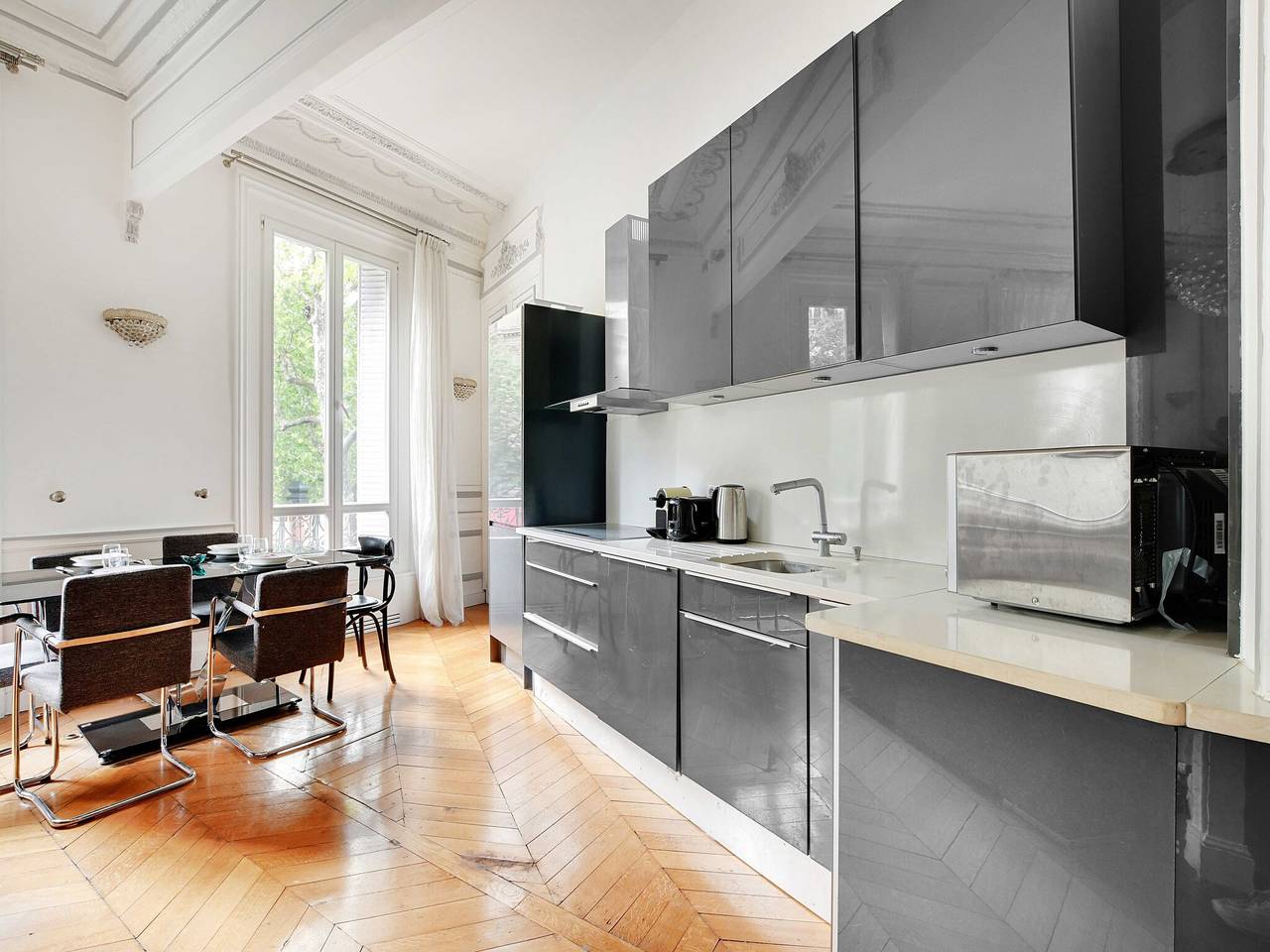 Appartement entier, Magnifique Appt - 2Bd/4P - Georges V / Champs-Élysées in Tour Eiffel, Paris