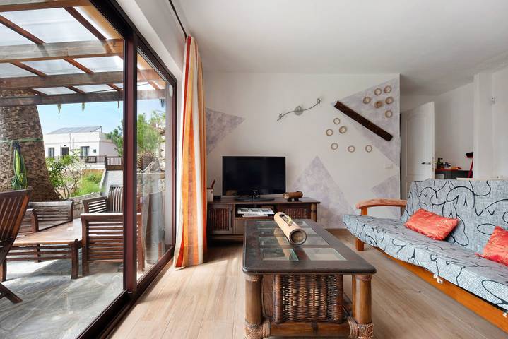 Apartamento entero, Apartamento Ana con vistas a la montaña, al mar, Wi-Fi y terraza in San Marcos, Tenerife Norte