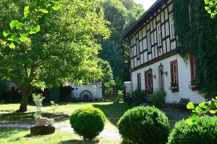 Ferienwohnung für 4 Personen, mit Garten und Sauna in Altenbeken