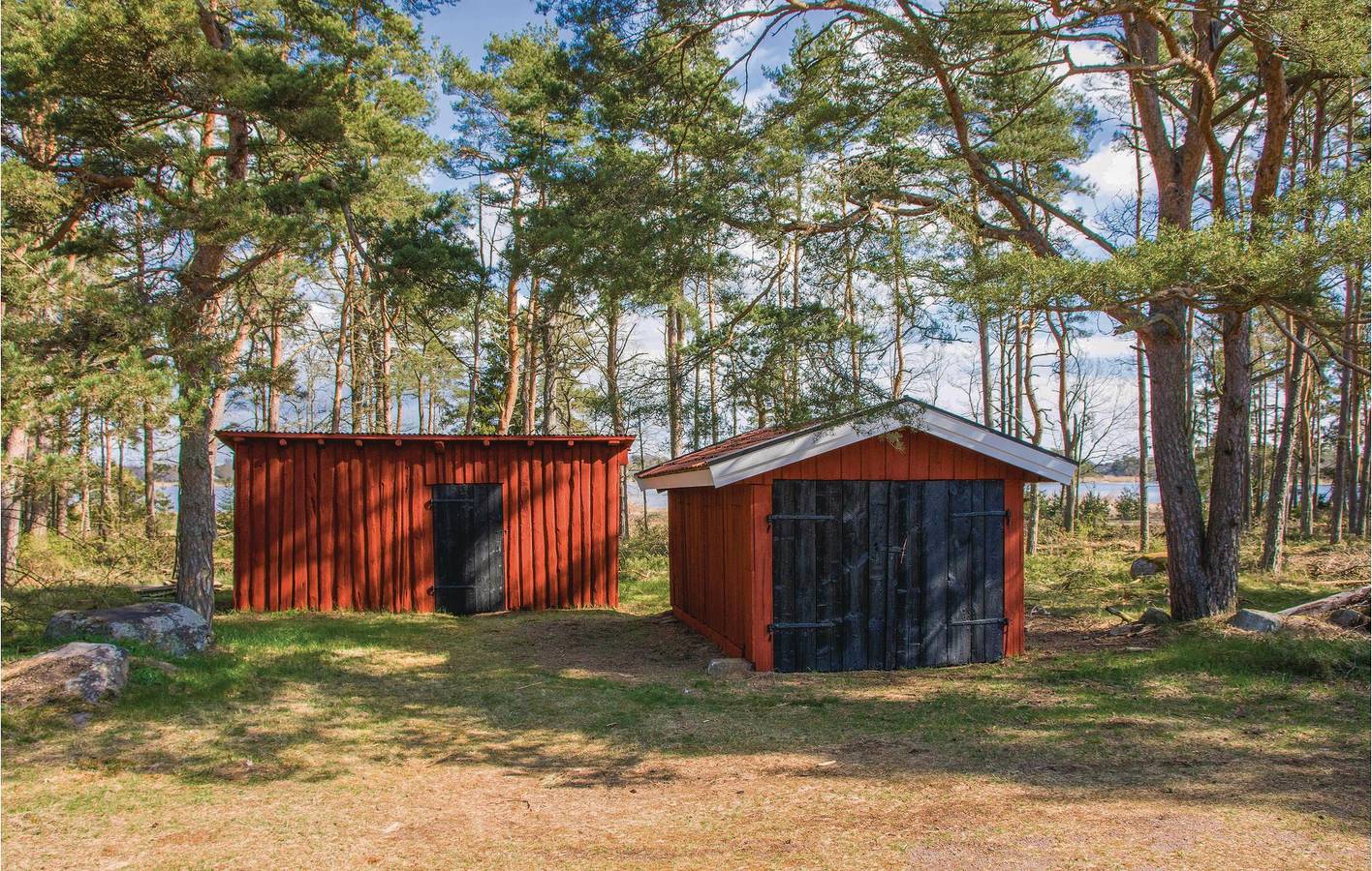 Hus för 6 Personer med trädgård in Småland
