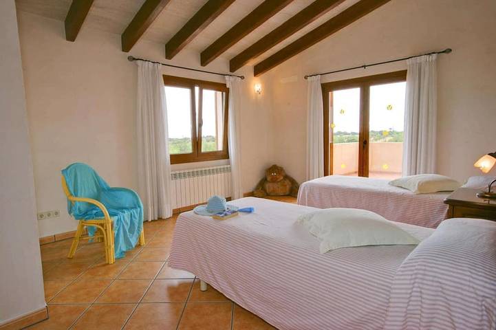 Spacious Country House, Private Pool, Extensive Grounds, Amazing Location - 750m from Cala Sa Nau! in Cala Mitjana, Felanitx