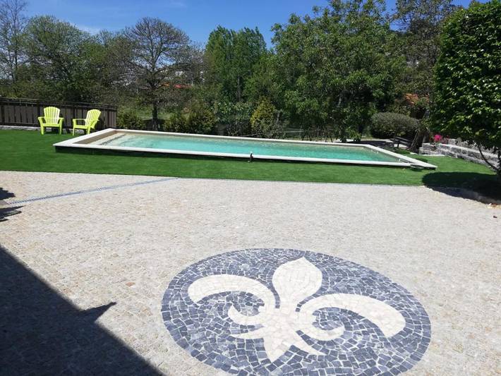 Location de vacances pour 7 personnes, avec piscine ainsi que vue et jardin, animaux acceptés dans Guimarães - 2