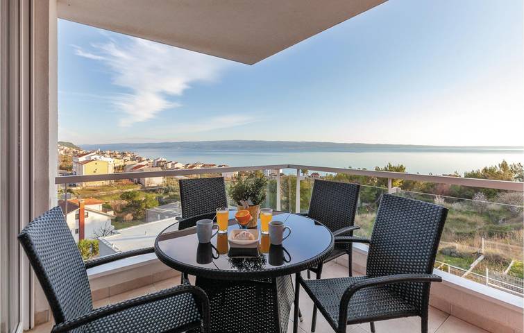 Gîte pour 4 personnes, avec terrasse à Podstrana - 3