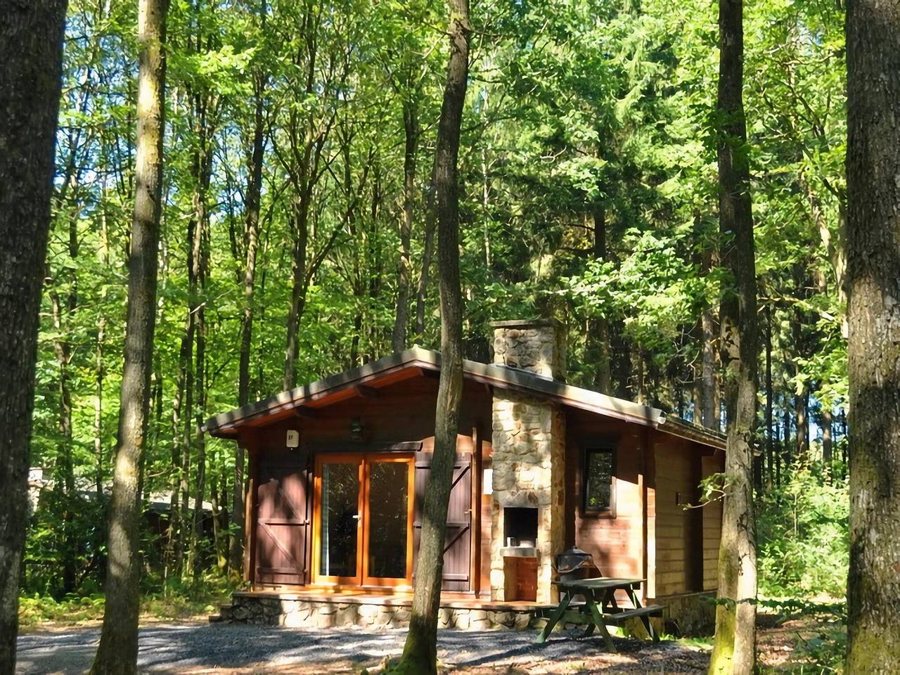 Gemütliches Ferienhaus in Belgiens Natur in Viroinval, Parc Naturel Viroin Hermeton