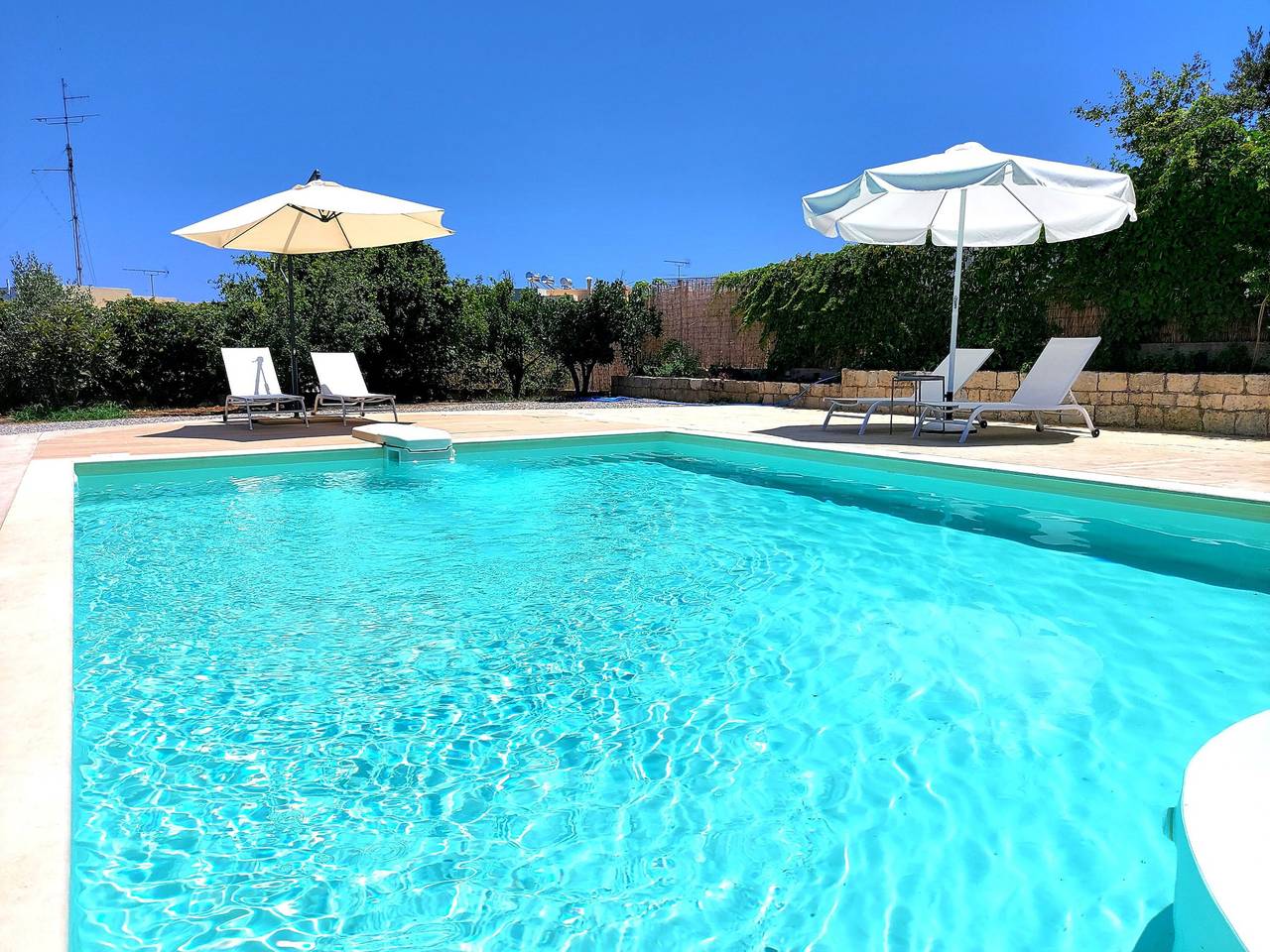 Αngélique Pool garden apartment in Atsipopoulo, Nikiforos Fokas